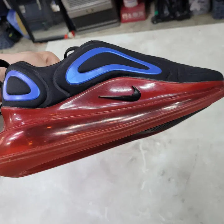 [BUNJANG] Nike Air Max 720 Black/Blue/Red Sneakers / Nike 나이키 에어맥스 720 검정/파랑/빨강 운동화