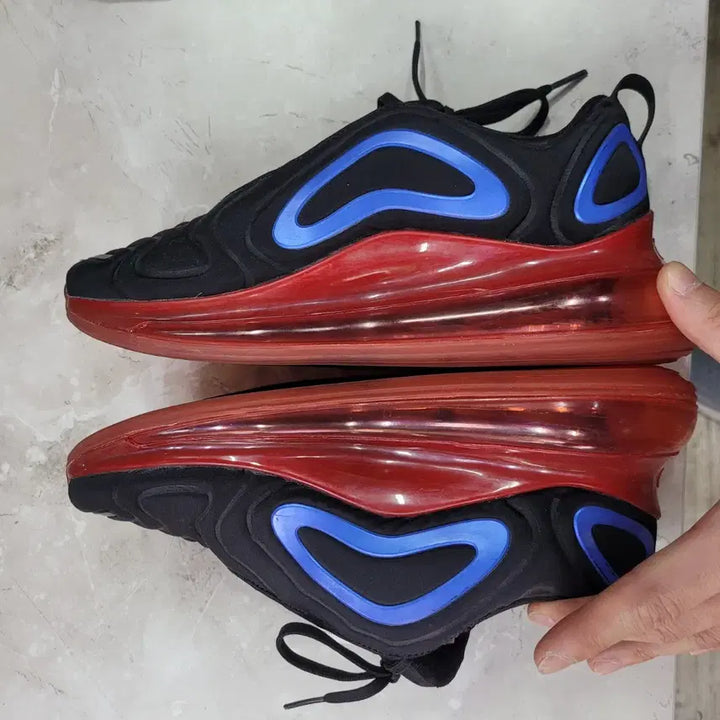 [BUNJANG] Nike Air Max 720 Black/Blue/Red Sneakers / Nike 나이키 에어맥스 720 검정/파랑/빨강 운동화