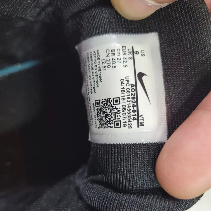 [BUNJANG] Nike Air Max 720 Black/Blue/Red Sneakers / Nike 나이키 에어맥스 720 검정/파랑/빨강 운동화