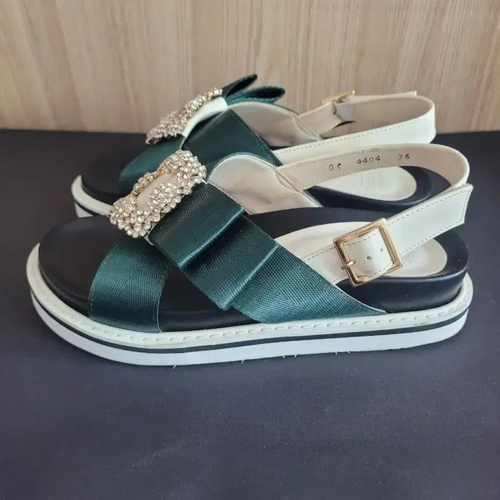 [BUNJANG] Clip Sandals with Cubic Ribbon for Women 230 / 클립샌들 큐빅 리본 샌들 230