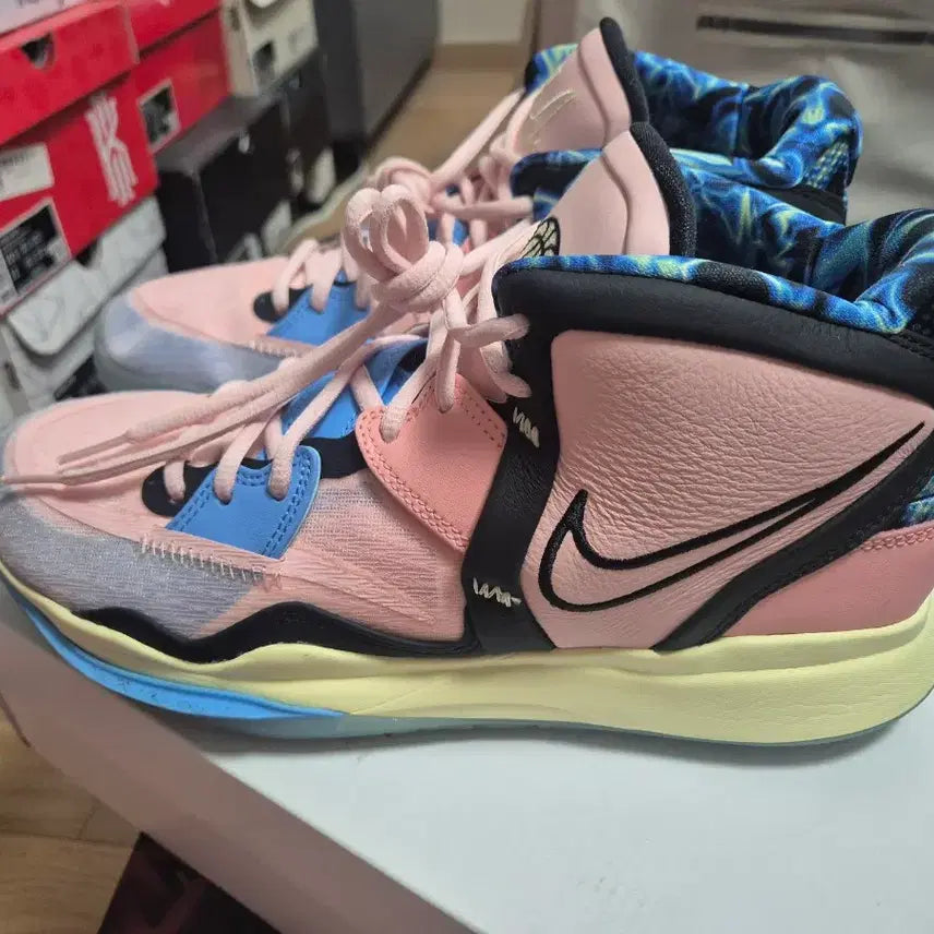 [BUNJANG] Kyrie Infinity Valentine 280EP Shoes / 카이리 인피니티 발렌타인 280ep