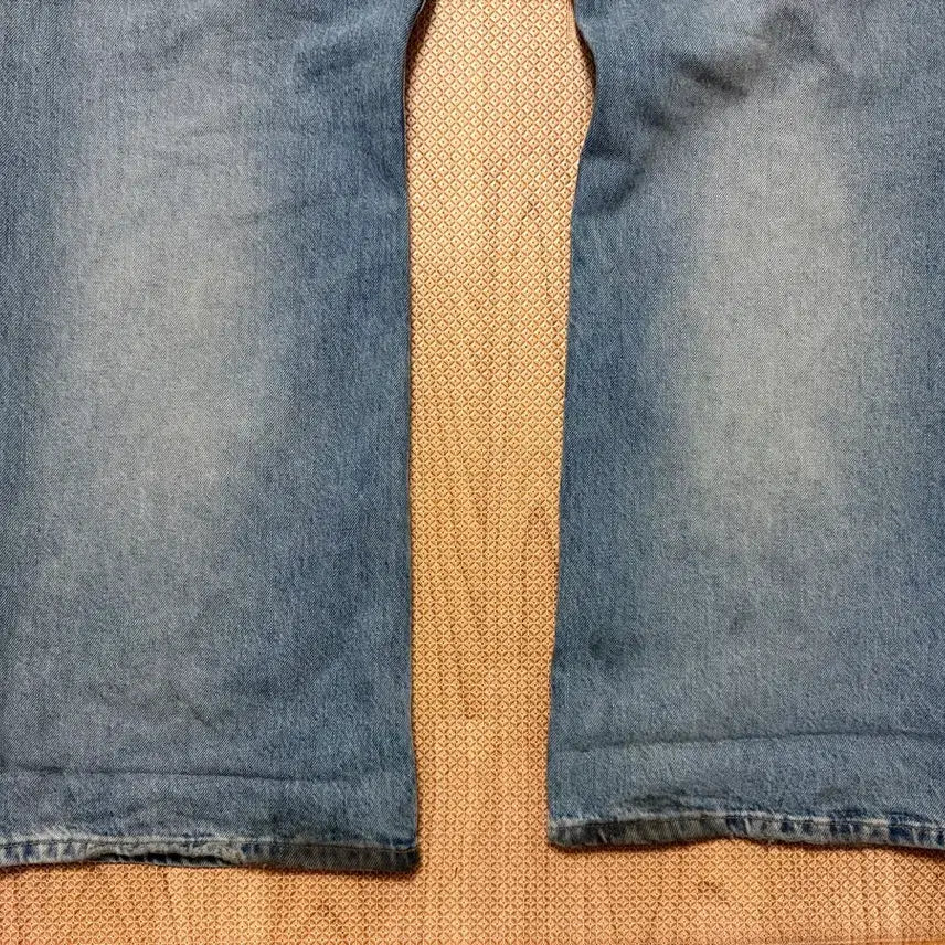 [BUNJANG] Acne Studios Dirty Wash Straight Denim Pants / 아크네 더티워싱 스트레이트 데님팬츠 34 정품