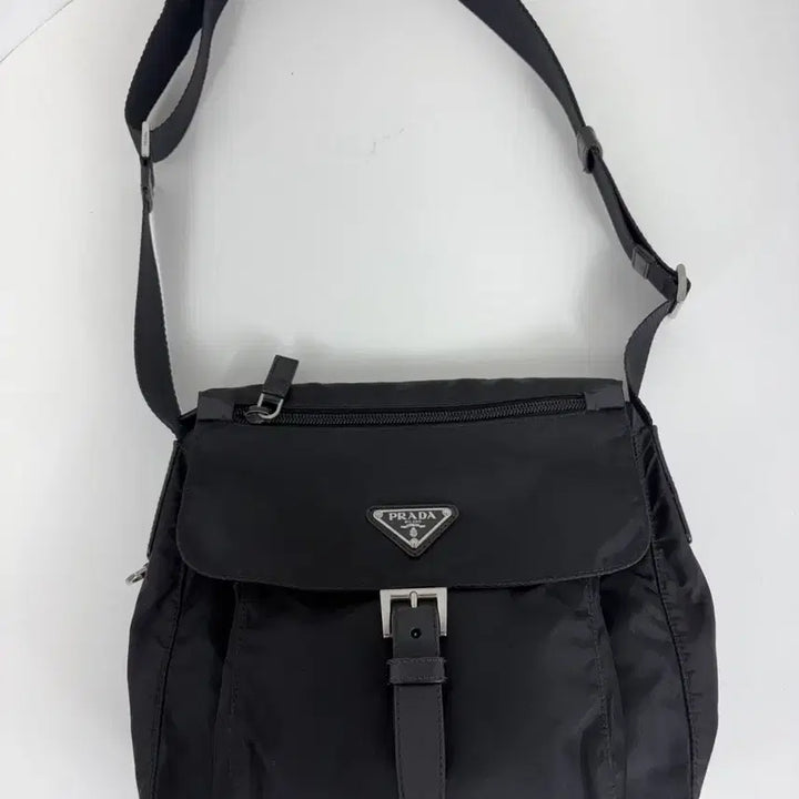 [BUNJANG] Prada Nylon Messenger Bag / 프라다 나일론 크로스백 메신저백