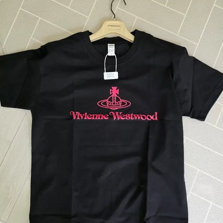 [SOLD OUT] 반팔 블랙면티