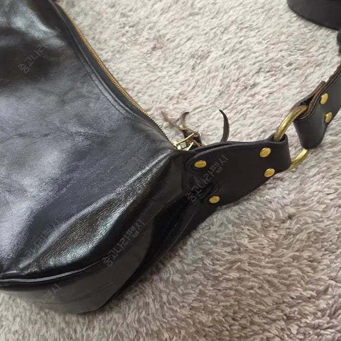 [BUNJANG] Inception IPHSB-03 Horsehide Horse Butt Banana Bag / 홀스하이드 홀스벗 바나나백 인셉션 IPHSB-03