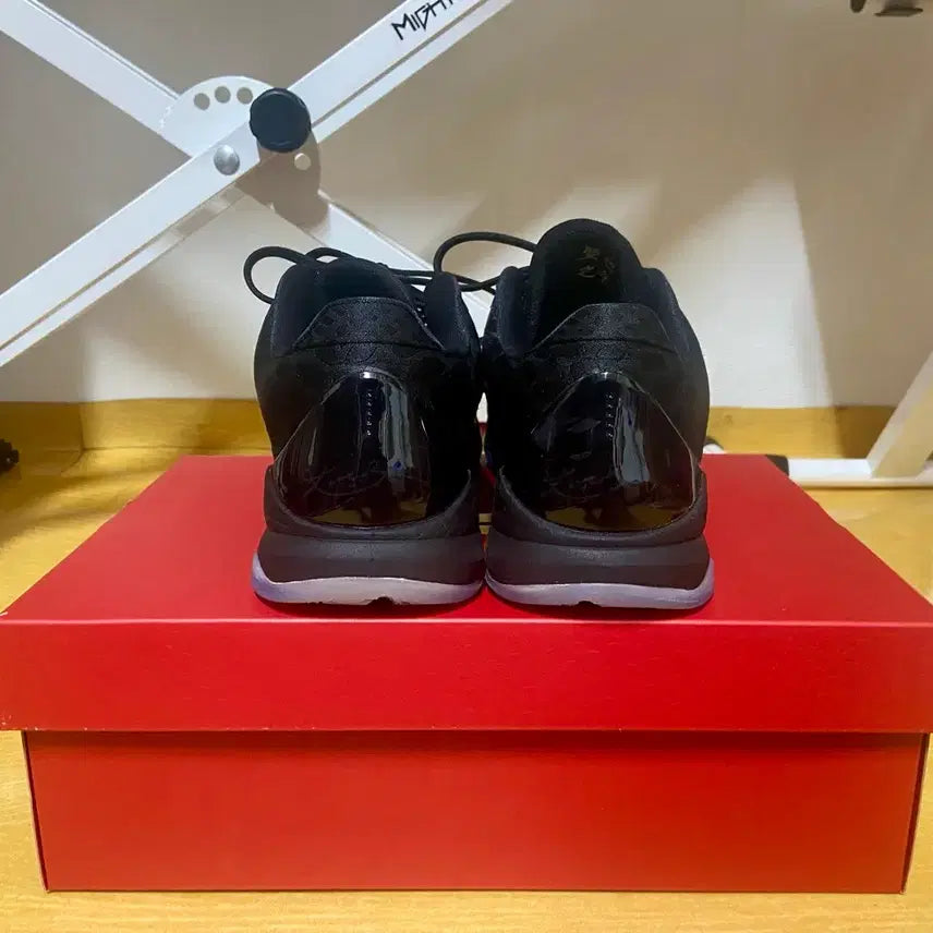 [SOLD OUT] [275] 나이키 코비5 프로트로 농구화