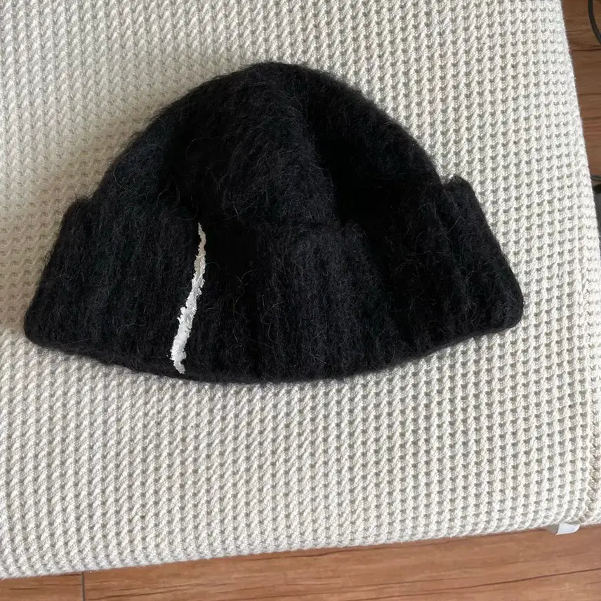 [SOLD OUT] 아더에러 리빙턴 비니 블랙