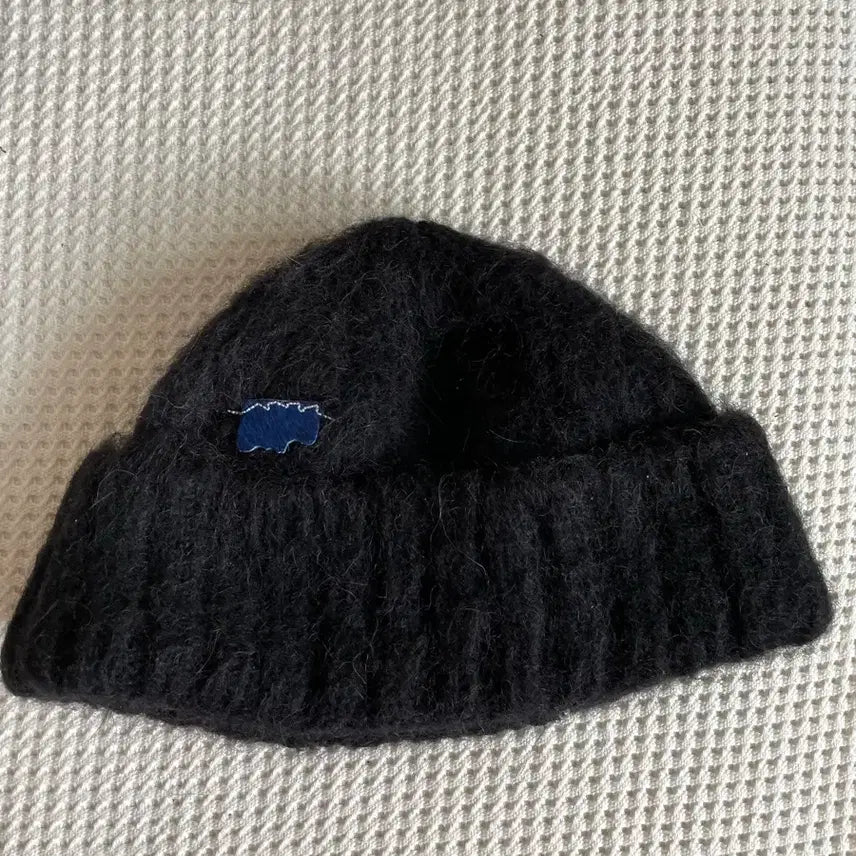 [SOLD OUT] 아더에러 리빙턴 비니 블랙