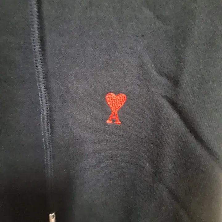 [SOLD OUT] 정품 아미 스몰 하트 블랙 후드티 XL 새상품