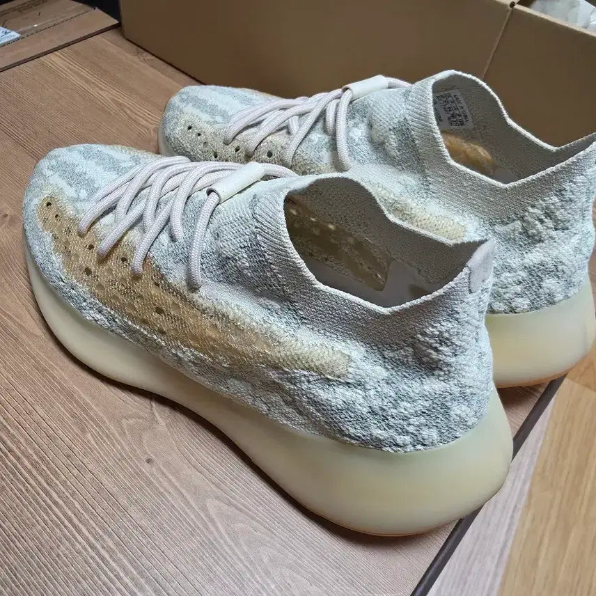 [BUNJANG] Adidas Yeezy Boost 380 Yecoraite Sneakers (Size 280) / 이지부스트 380 예코레이트 (사이즈 280) 판매