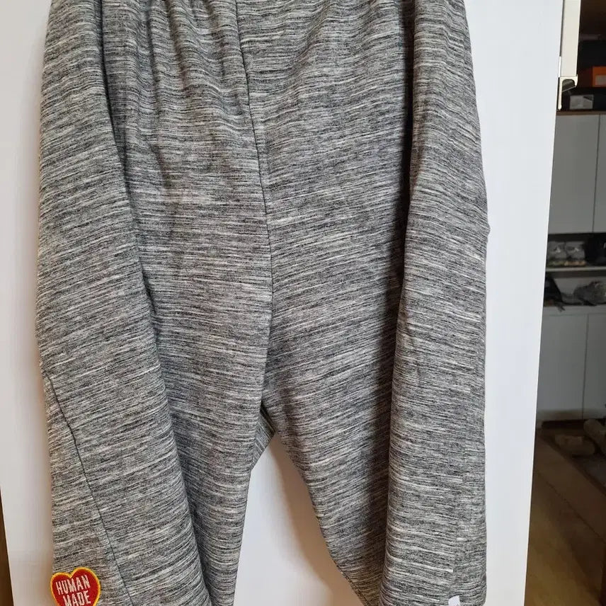 [BUNJANG] Human Made Heart Logo Gray Shorts / 휴먼메이드 하트 로고 반바지 그레이 새상품