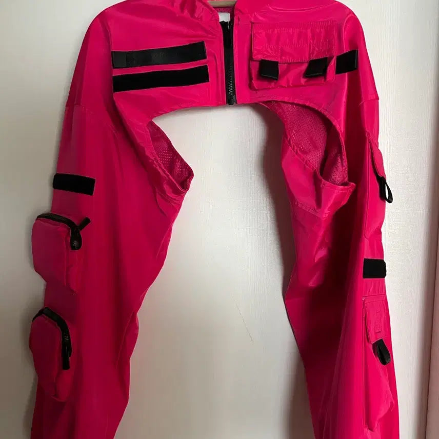 [SOLD OUT] NAMILIA 네온 핑크 봄버 초커 자켓