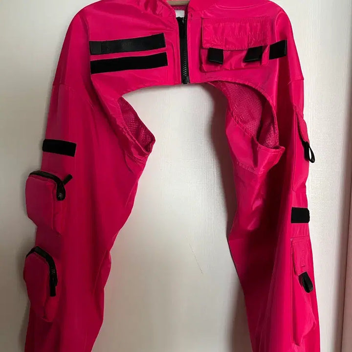 [SOLD OUT] NAMILIA 네온 핑크 봄버 초커 자켓