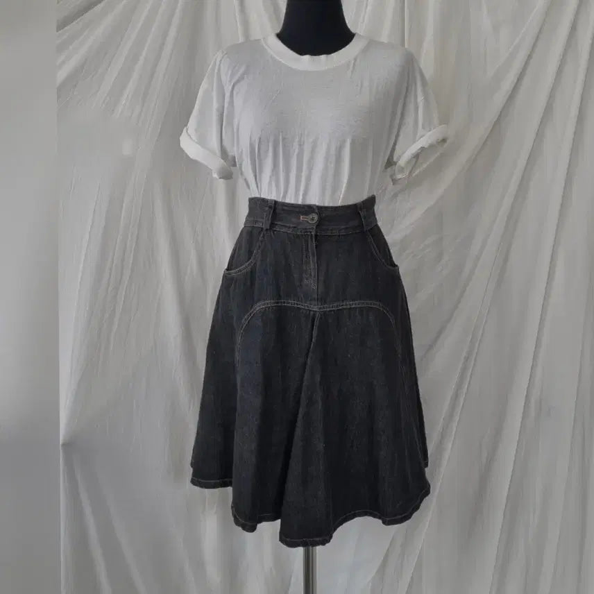 [BUNJANG] Black Denim Flare Skirt / 흑청 데님 플레어 스커트