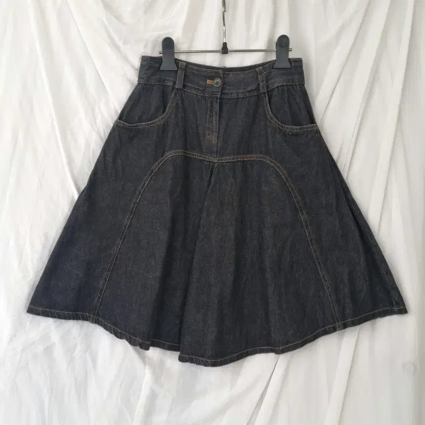 [BUNJANG] Black Denim Flare Skirt / 흑청 데님 플레어 스커트