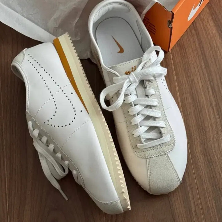 [BUNJANG] Nike Cortez Real Leather White Sneakers / 새상품/나이키 코르테즈 리얼레더 화이트/240