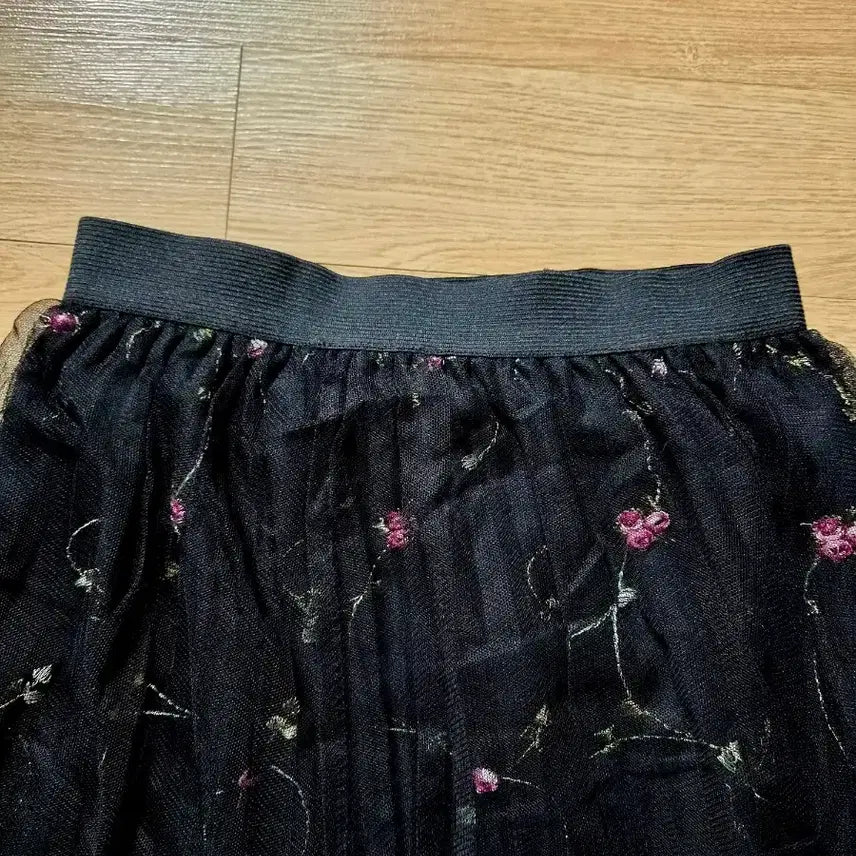 [BUNJANG] Black Mesh Floral Waistband Skirt / (새상품)망사 검정색 꽃 허리밴딩 치마 스커트(프리사이즈)