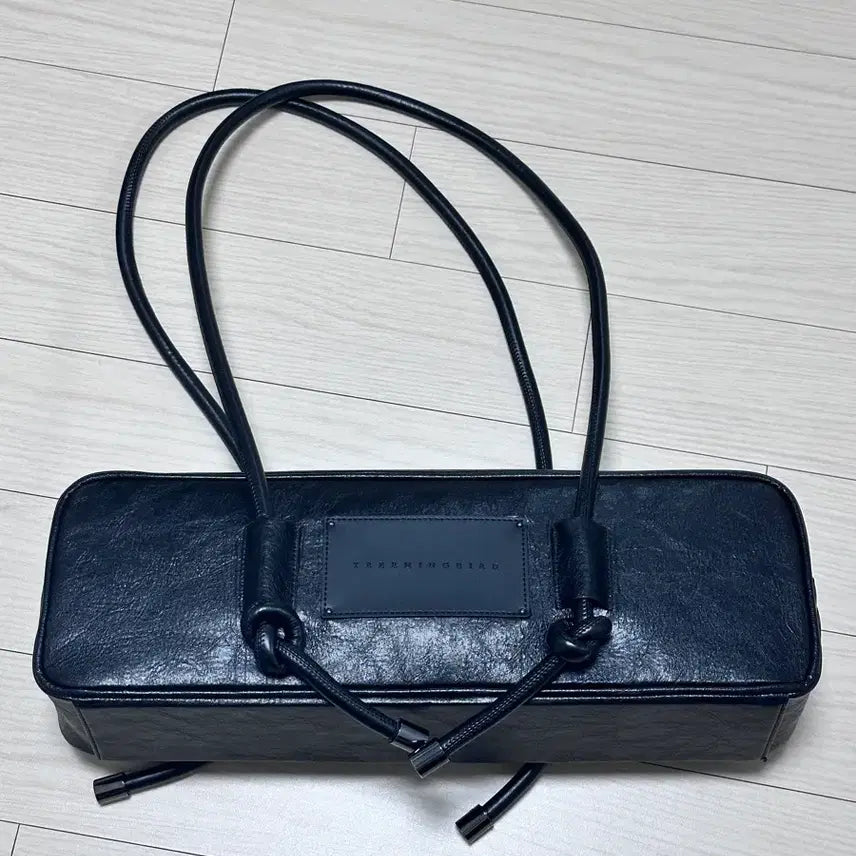 [BUNJANG] Trimming Bird Square String Shoulder Bag / 트리밍버드 스퀘어 스트링 숄더백