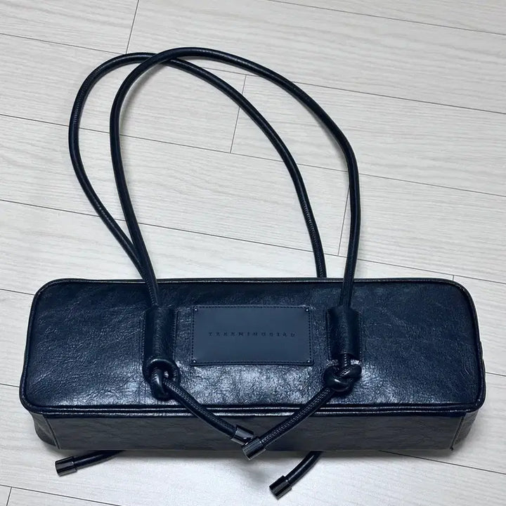 [BUNJANG] Trimming Bird Square String Shoulder Bag / 트리밍버드 스퀘어 스트링 숄더백