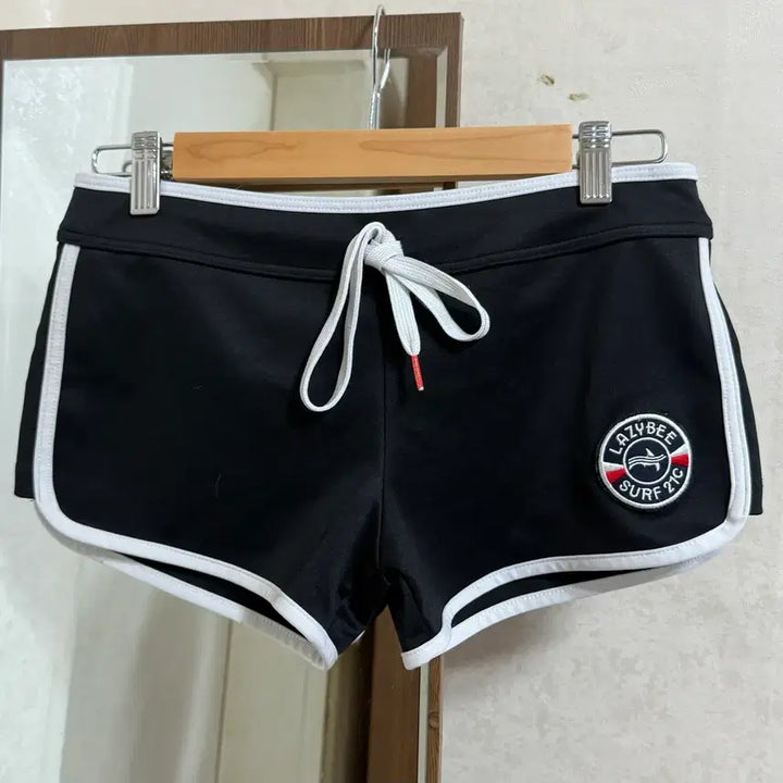 [BUNJANG] [L] 레이지비 돌핀팬츠 숏팬츠 수영복 새상품 / [L] 레이지비 돌핀팬츠 숏팬츠 수영복 새상품