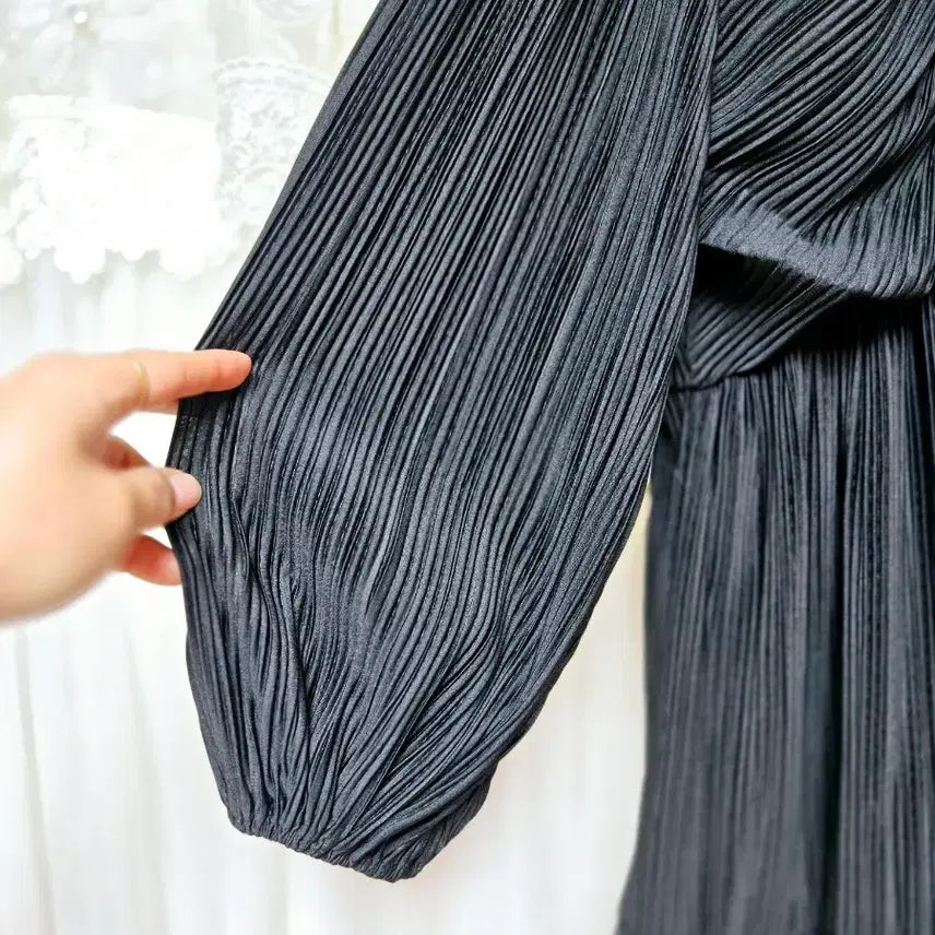 [BUNJANG] H&amp;M Pleated Dress / H&amp;M플리츠원피스