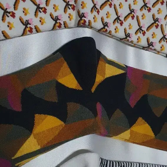 [BUNJANG] Bon Maison Abstract Pattern Socks / 옐로우 블루 화이트 블랙 겨자 꽃 스트라이프 추상화 본메종 양말