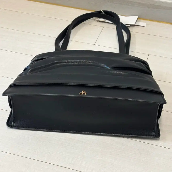 [BUNJANG] Dearis Plissee Shoulder Bag / 디어니스 플리셰 숄더백 새상품