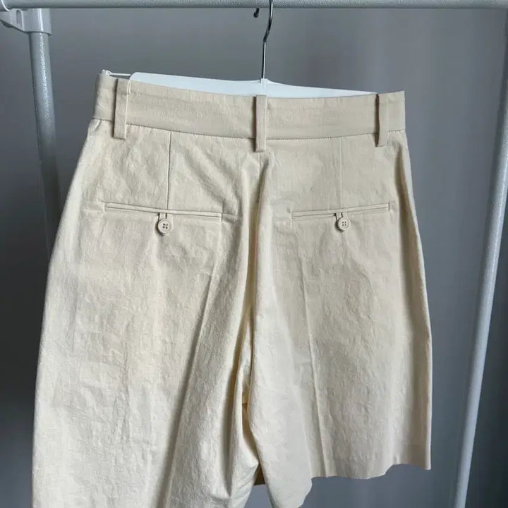 [BUNJANG] AVIE MUAH Vest and Pants Set / 아비에무아 베스트 팬츠 셋업