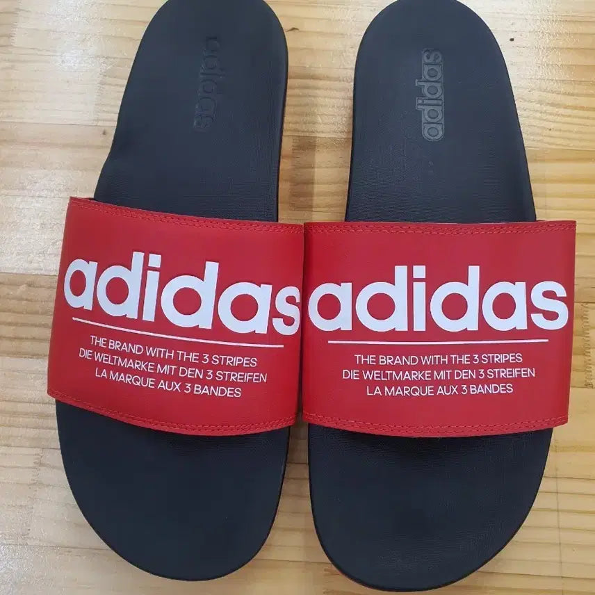 [BUNJANG] Adidas Adilette Comfort Slides Red (FX4288) / [290~300] 아디다스 아딜렛 컴포트 슬라이드 레드 (FX4288)