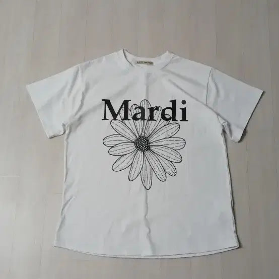 [BUNJANG] Mardi Basic White Oversized T-Shirt / 박스티 F   새상품