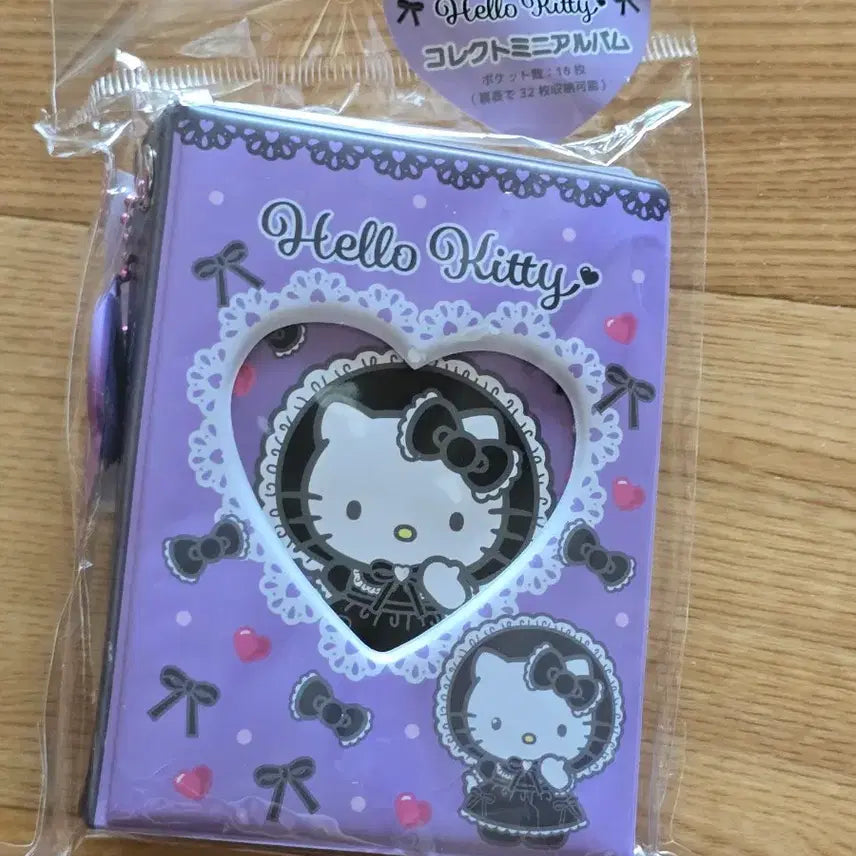 [BUNJANG] Hello Kitty Black Frill Photocard Binder / 헬로키티 블랙 콜북 포토카드 바인더 프릴 미개봉 산리오