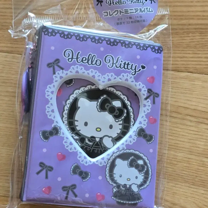 [BUNJANG] Hello Kitty Black Frill Photocard Binder / 헬로키티 블랙 콜북 포토카드 바인더 프릴 미개봉 산리오