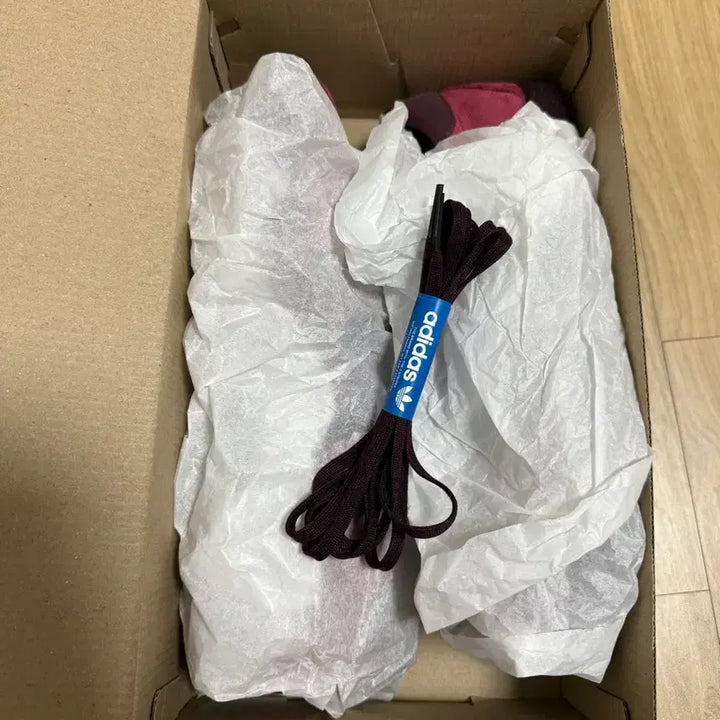 [SOLD OUT] 아디다스 타바코 그루엔 버건디 스웨이드 280사이즈
