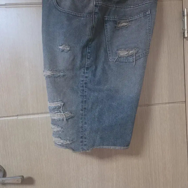 [BUNJANG] LRG Distressed Denim Shorts / LRG 데미지 데님 반바지