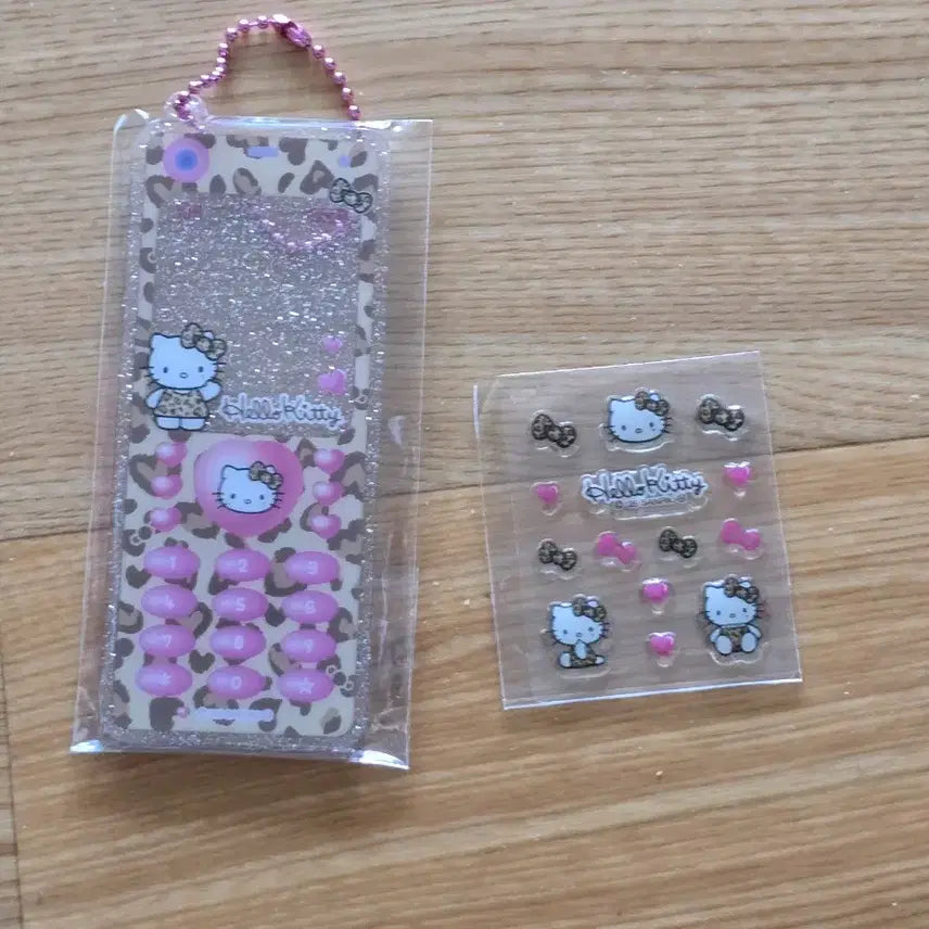 [BUNJANG] Hello Kitty Leopard Print Keyring Sticker Smartphone Sticker / 헬로키티 호피 키링 스티커 스마트폰 휴대폰 스티커 미개봉