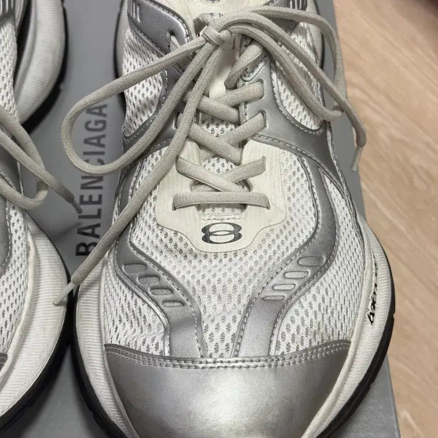 [BUNJANG] Balenciaga Circuit Sneakers Silver Size 44 / 발렌시아가 서킷 스니커즈 실버 44사이즈