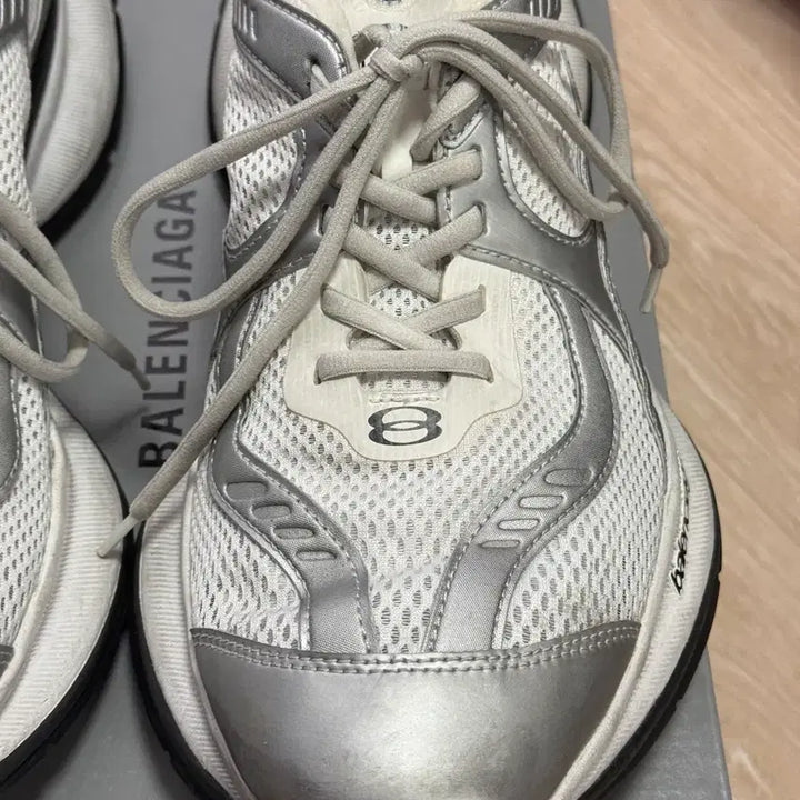[BUNJANG] Balenciaga Circuit Sneakers Silver Size 44 / 발렌시아가 서킷 스니커즈 실버 44사이즈