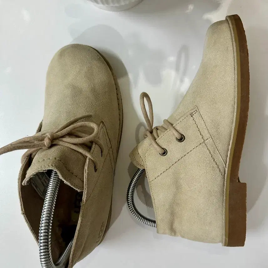 [BUNJANG] UGG Classic Suede Leather Boots Beige / 어그 클래식 양가죽 스웨이드 슈즈 워커 부츠 220