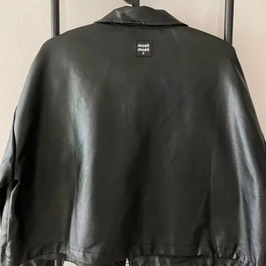 [BUNJANG] Muahmuah Faux Leather Jacket / 무아무아 레자자켓