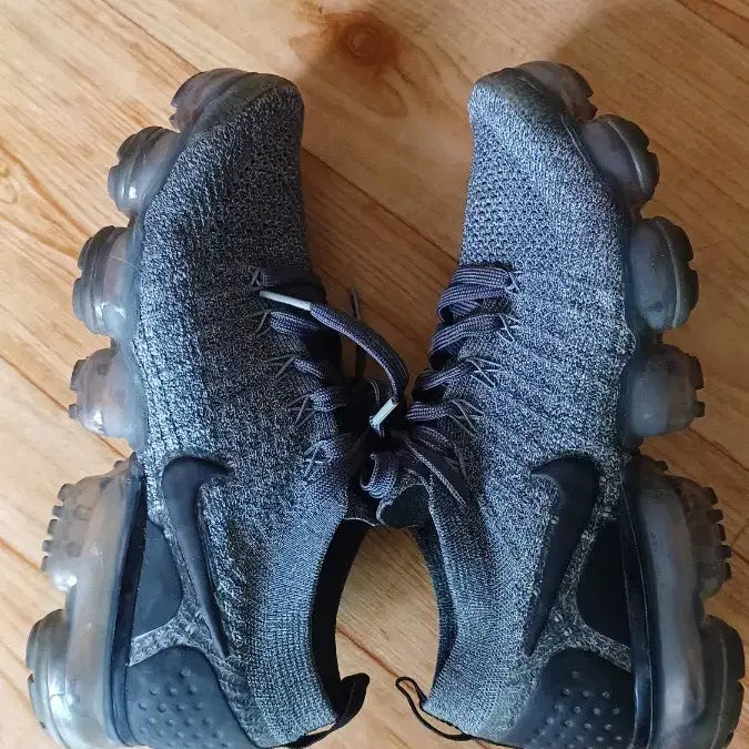[BUNJANG] Nike Air VaporMax Flyknit Sneakers / 나이키 에어 베이퍼맥스 플라이니트 245mm
