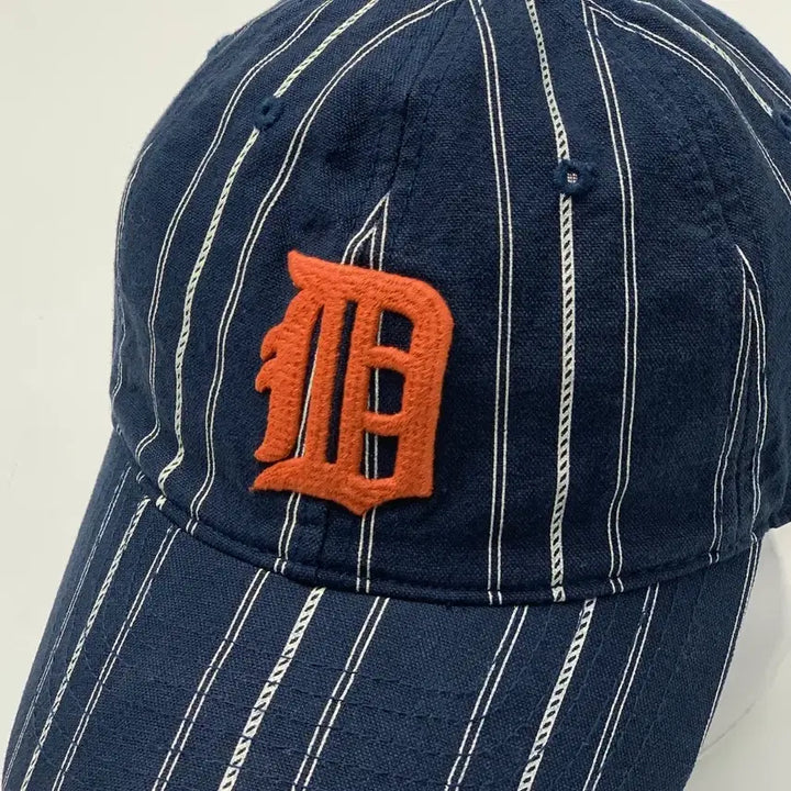 [BUNJANG] MLB Detroit Tigers Stripe Unisex Baseball Cap / [OS/정품] MLB 디트로이트 스트라이프 남여공용 볼캡