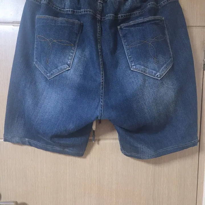 [BUNJANG] Super Size Banding Denim Shorts / 슈퍼사이즈 밴딩 데님 반바지