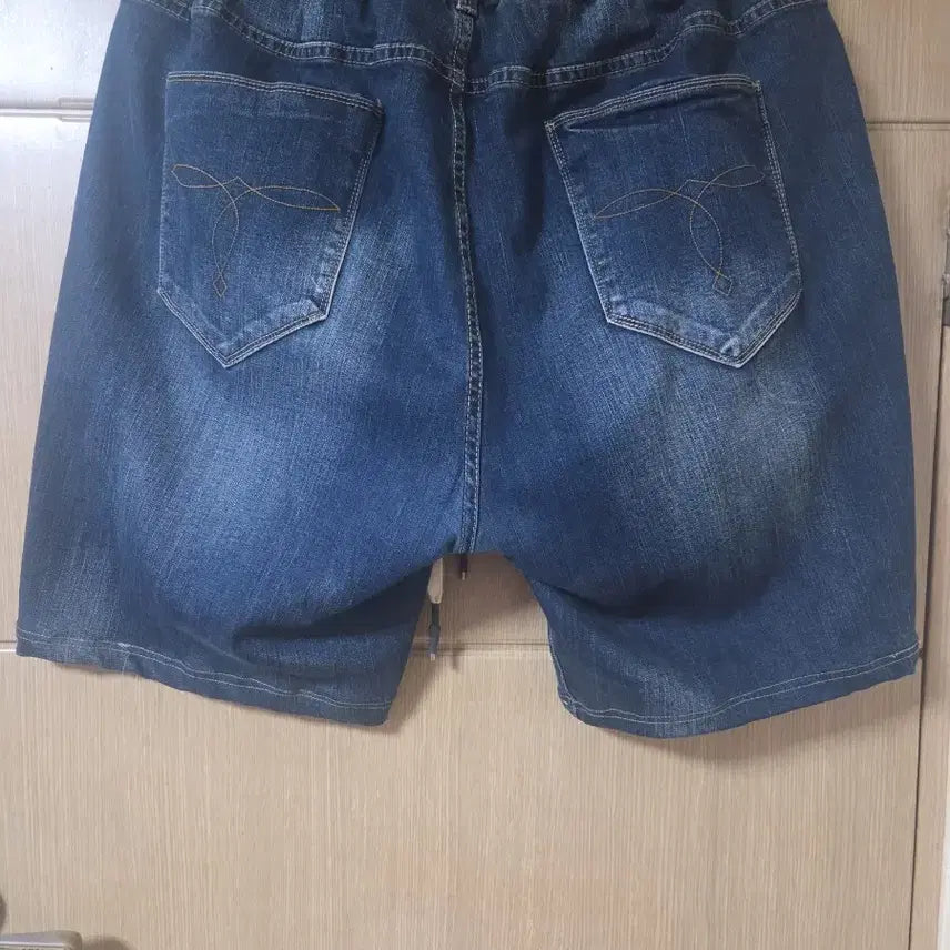 [BUNJANG] Super Size Banding Denim Shorts / 슈퍼사이즈 밴딩 데님 반바지