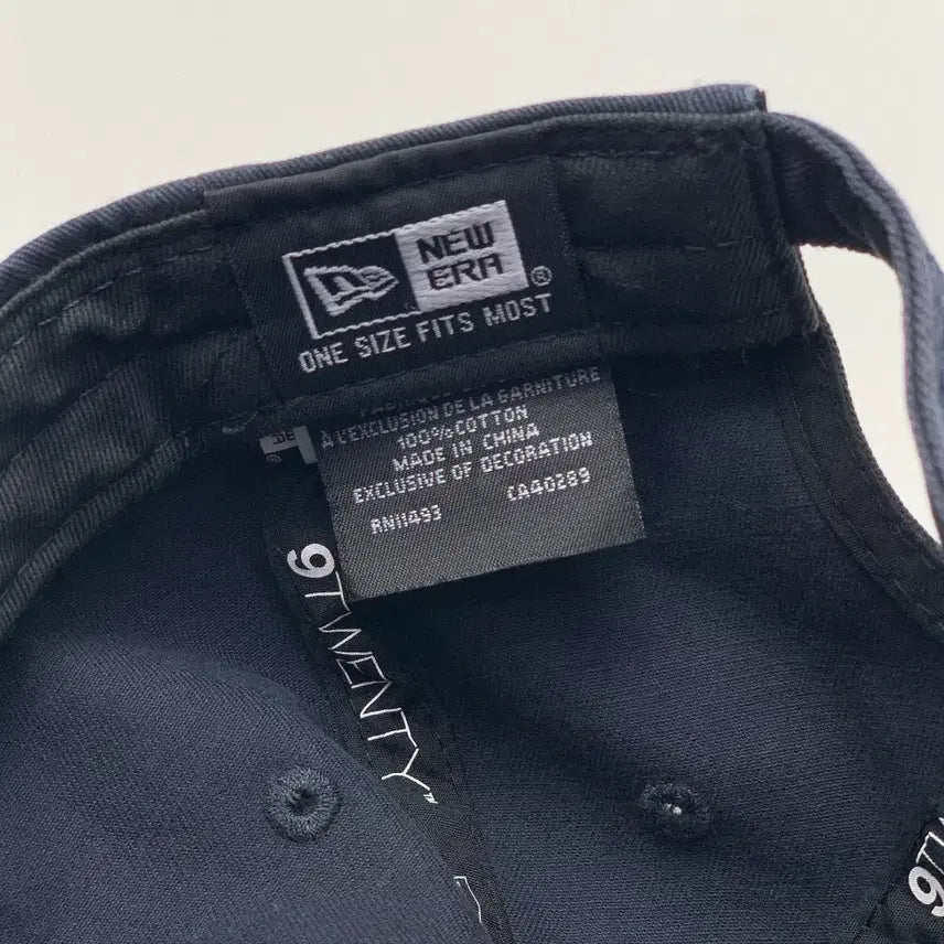 [SOLD OUT] [OS/정품] 뉴에라 다다 자수 네이비 볼캡