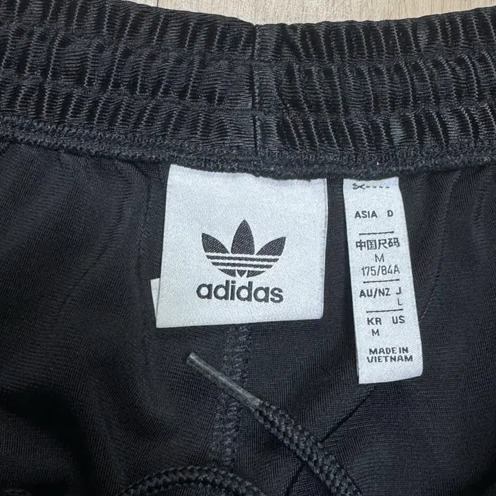 [BUNJANG] Adidas Shorts M / 아디다스 반바지 M
