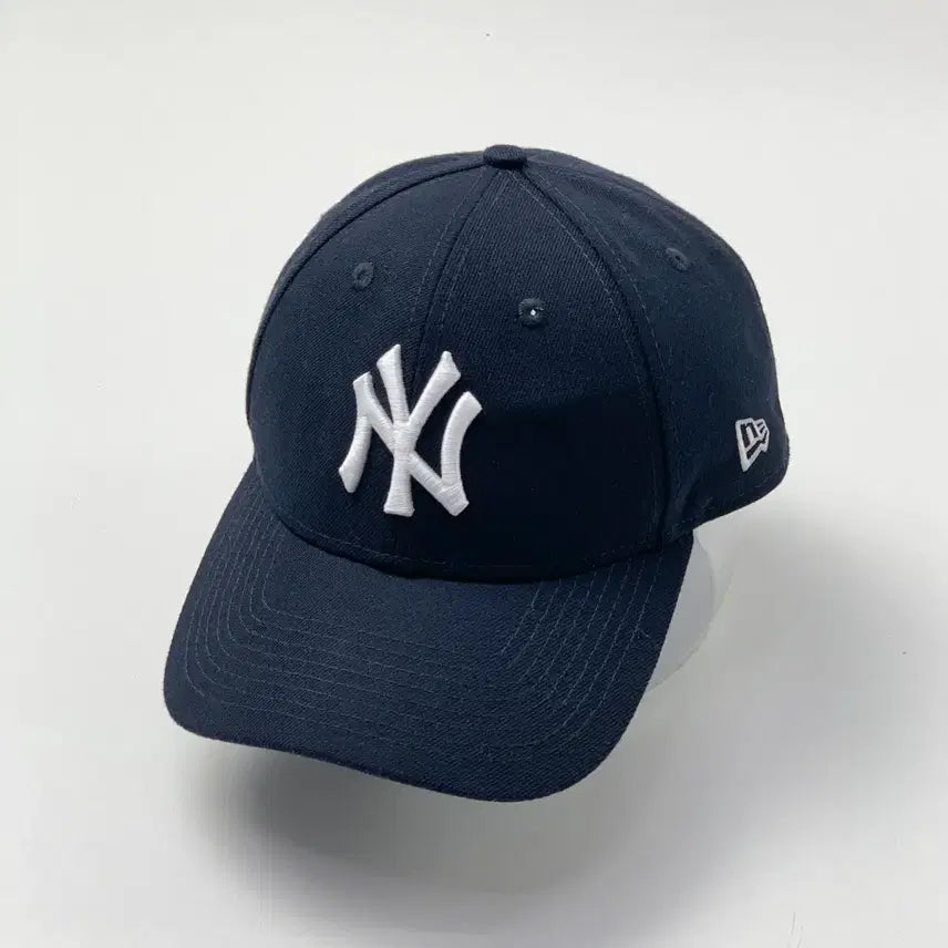 [BUNJANG] New Era New York Yankees Navy Embroidered Ball Cap / [OS/정품] 뉴에라 뉴욕 양키스 자수 네이비 볼캡