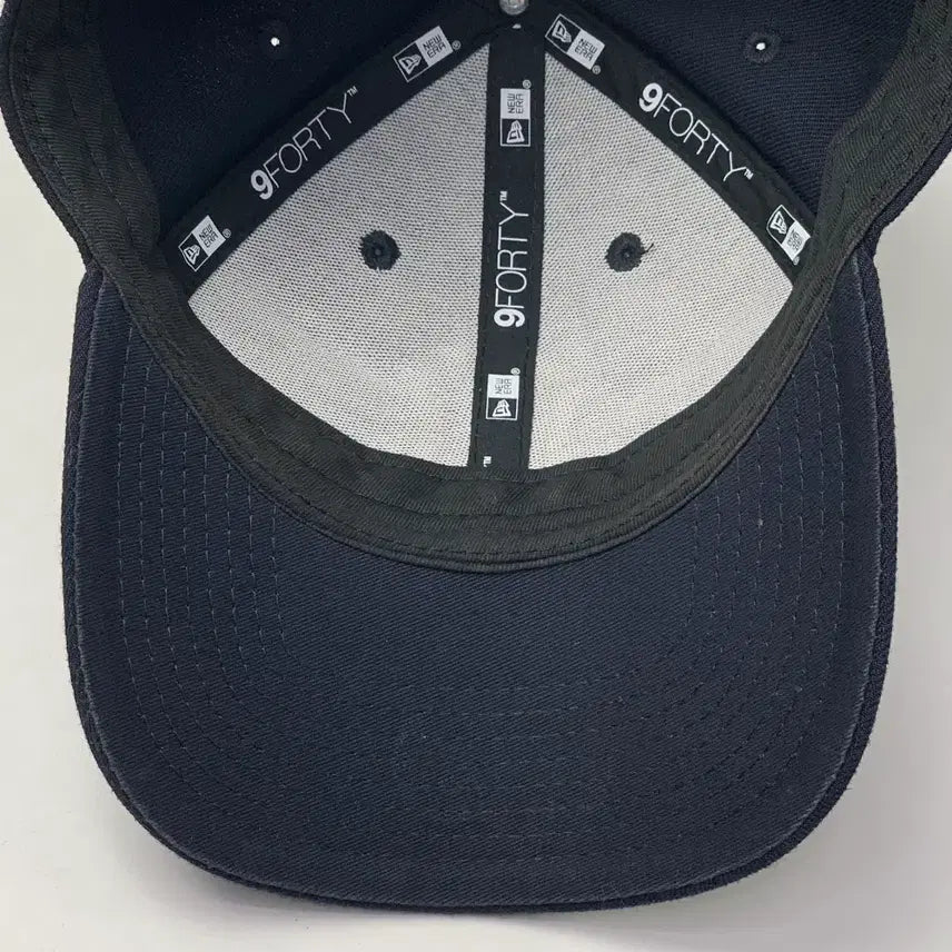 [BUNJANG] New Era New York Yankees Navy Embroidered Ball Cap / [OS/정품] 뉴에라 뉴욕 양키스 자수 네이비 볼캡
