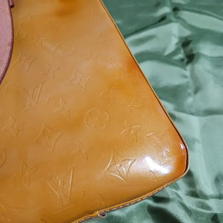 [BUNJANG] Louis Vuitton Vernis Yellow Tote Bag / 루이비통 베르니 옐로우 토트백