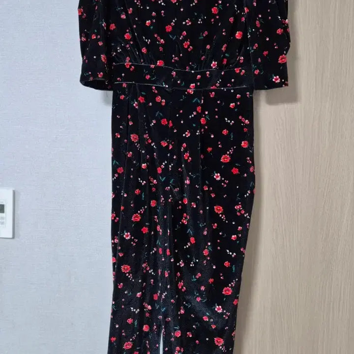 [BUNJANG] Black Flower Velvet Long Dress / 블랙 플라워 벨벳 롱 원피스