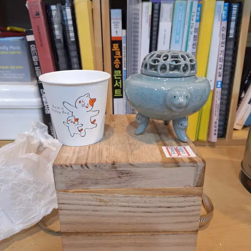 [BUNJANG] Hyuksan Bang Cheol-ju Celadon Incense Burner / 도자기 향로